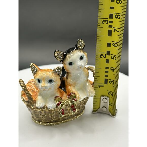 Kittens in a Basket Enameled Metal Trinket Box with Crystals Two Inches Mint - Picture 8 of 10